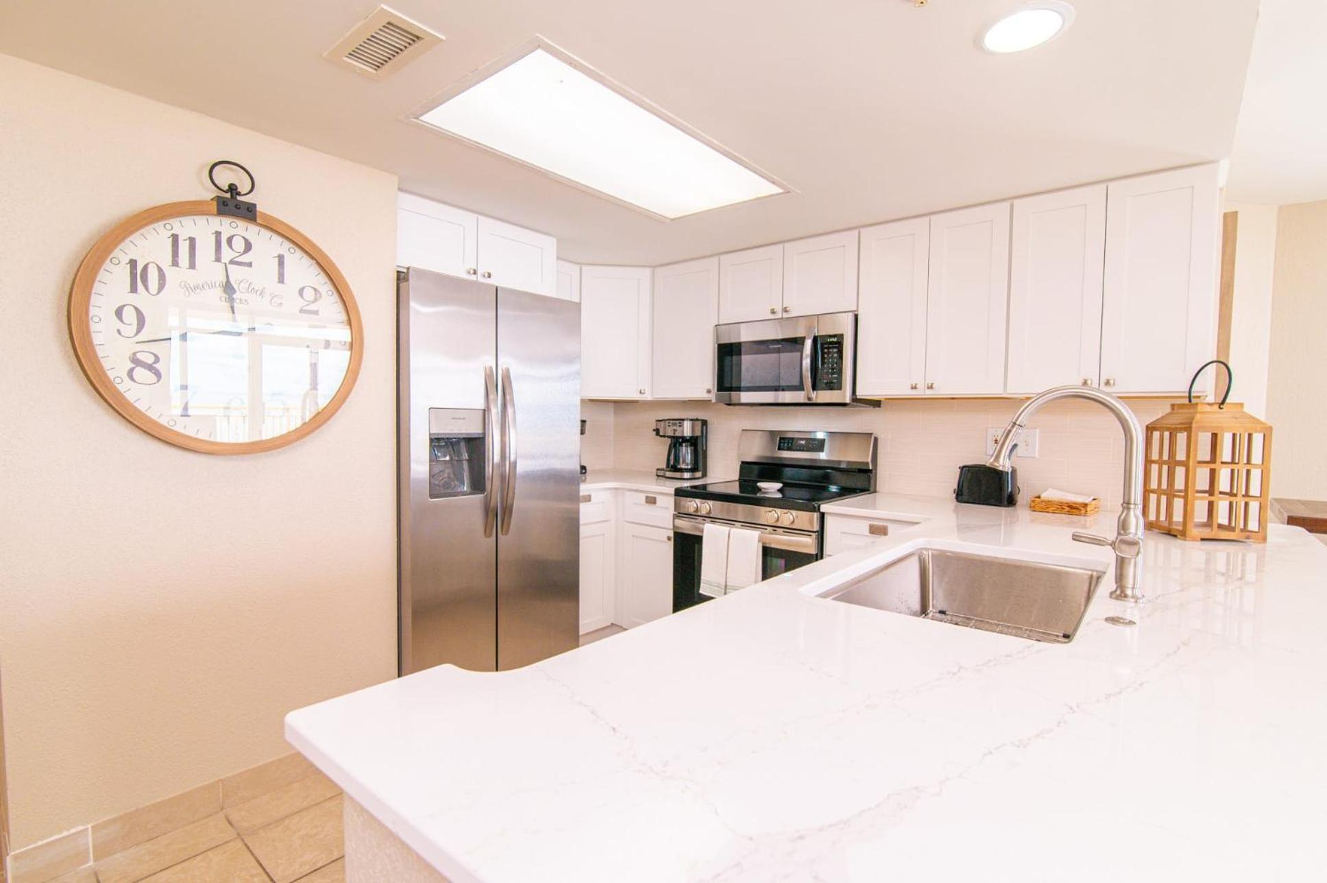 Bay Watch Resort Luxe Oceanfront End Unit Миртл-Бич Экстерьер фото