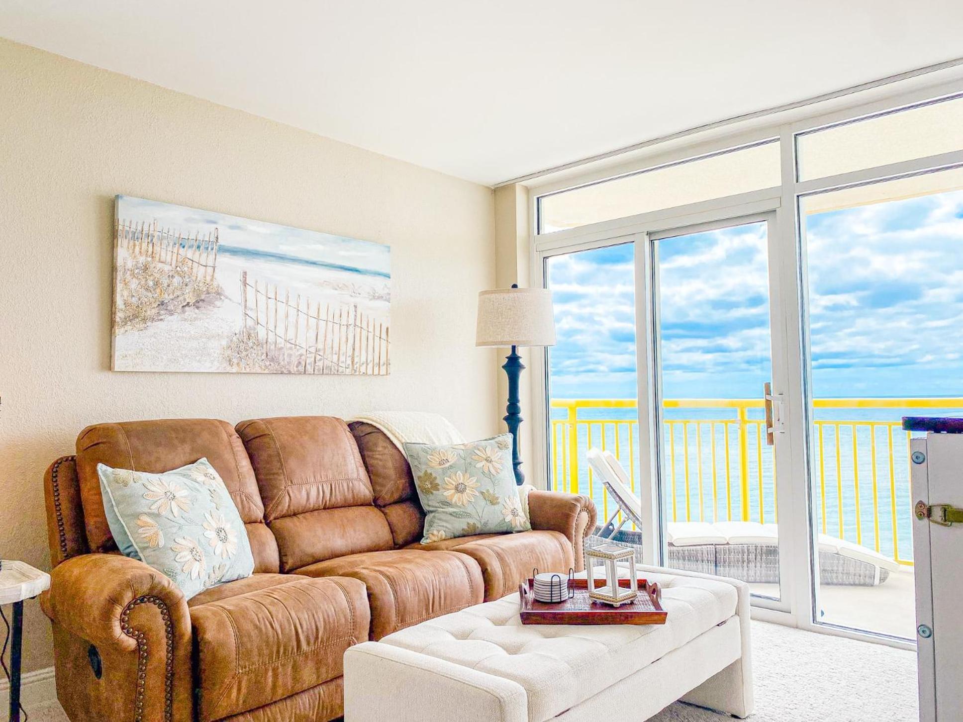 Bay Watch Resort Luxe Oceanfront End Unit Миртл-Бич Экстерьер фото